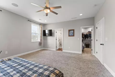 Bedroom - 2425 Middleboro Rd, Clarksville, OH 45113 photo 3 of 10