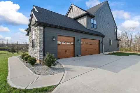 Exterior - 2425 Middleboro Rd, Clarksville, OH 45113 photo 15 of 18