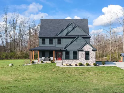 Exterior - 2425 Middleboro Rd, Clarksville, OH 45113 photo 6 of 18