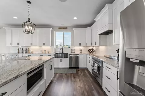 Kitchen - 2425 Middleboro Rd, Clarksville, OH 45113 photo 3 of 11
