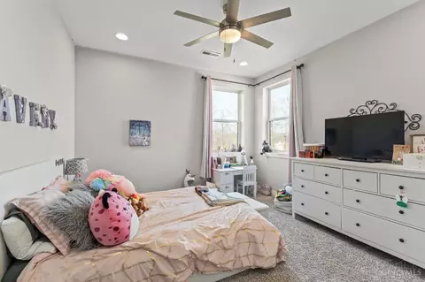 Bedroom - 2425 Middleboro Rd, Clarksville, OH 45113 photo 8 of 10
