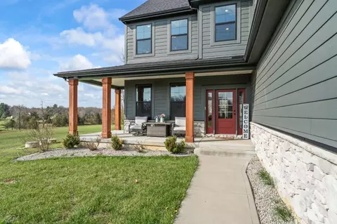 Exterior - 2425 Middleboro Rd, Clarksville, OH 45113 photo 16 of 18