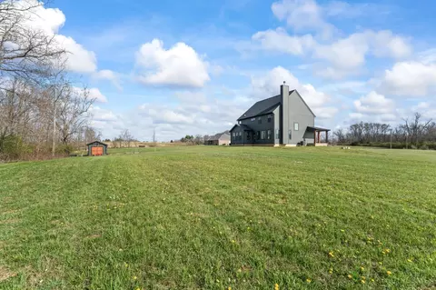 Exterior - 2425 Middleboro Rd, Clarksville, OH 45113 photo 7 of 18