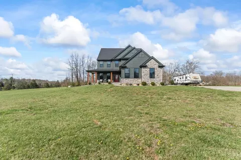 Exterior - 2425 Middleboro Rd, Clarksville, OH 45113 photo 2 of 18