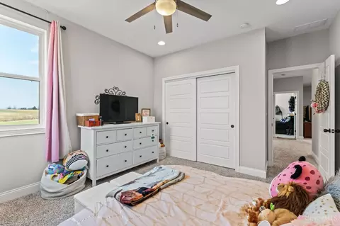 Bedroom - 2425 Middleboro Rd, Clarksville, OH 45113 photo 10 of 10