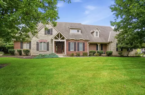 819 River Forest Dr, Hamilton Township, OH 45039