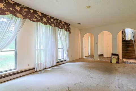 Living - 9874 Baughman Rd, Harrison, OH 45030 photo 1 of 5