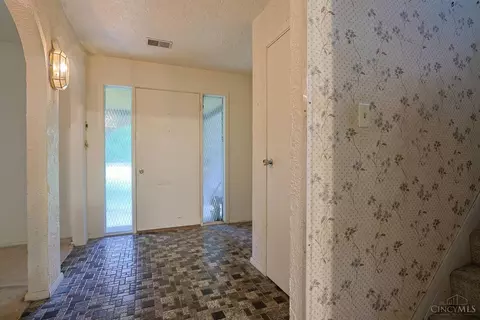 Entry Way - 9874 Baughman Rd, Harrison, OH 45030 photo 1 of 1