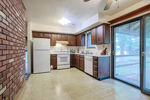 Kitchen - 9874 Baughman Rd, Harrison, OH 45030 photo 1 of 2