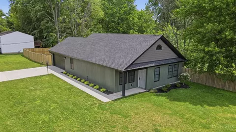 4414 Dogwood Dr, Batavia, OH 45103