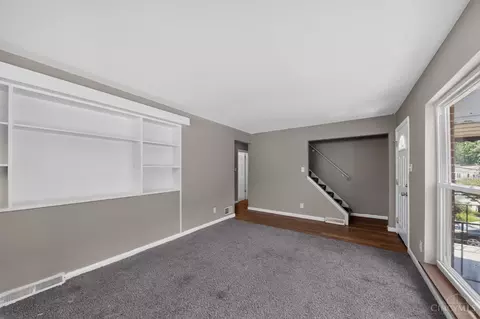 Living - 1703 Ashbrook Dr, Cincinnati, OH 45238 photo 3 of 3