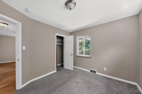 Bedroom - 1703 Ashbrook Dr, Cincinnati, OH 45238 photo 7 of 9