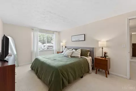 Bedroom - 700 Woodgate Rd, Cincinnati, OH 45244 photo 2 of 8