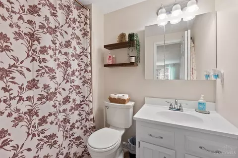 Bath - 700 Woodgate Rd, Cincinnati, OH 45244 photo 1 of 2