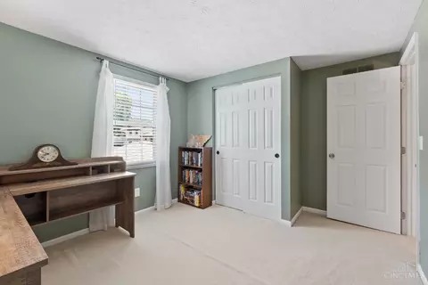 Bedroom - 700 Woodgate Rd, Cincinnati, OH 45244 photo 8 of 8