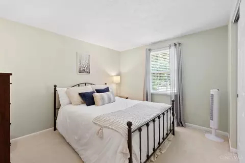 Bedroom - 700 Woodgate Rd, Cincinnati, OH 45244 photo 4 of 8