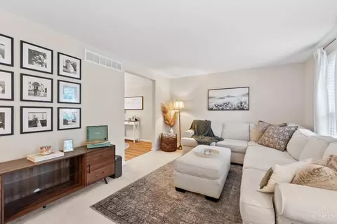 Living - 700 Woodgate Rd, Cincinnati, OH 45244 photo 2 of 4