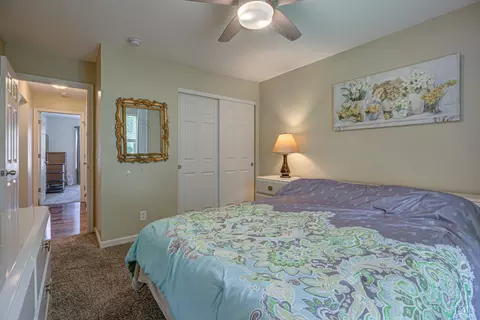 Bedroom - 7045 Vail Ct, Cincinnati, OH 45247 photo 7 of 9