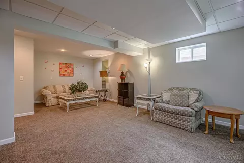 Living - 7045 Vail Ct, Cincinnati, OH 45247 photo 4 of 4