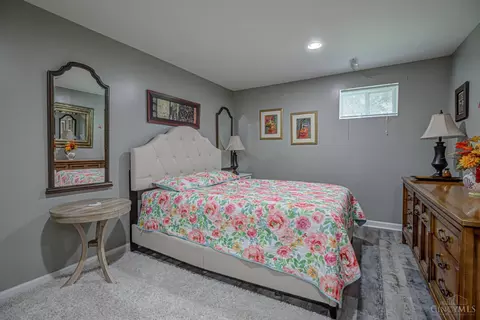 Bedroom - 7045 Vail Ct, Cincinnati, OH 45247 photo 8 of 9