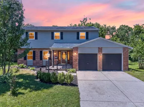 1645 Mandarin Ct, Forest Park, OH 45240