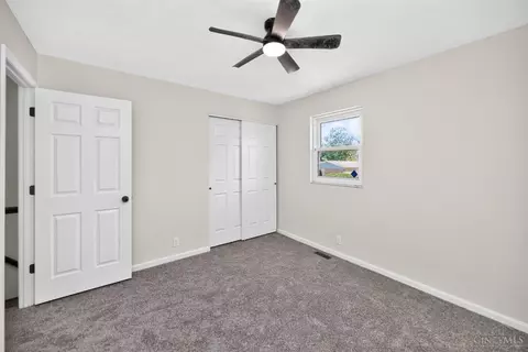 Bedroom - 1645 Mandarin Ct, Forest Park, OH 45240 photo 6 of 11