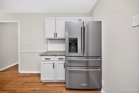 Kitchen - 1645 Mandarin Ct, Forest Park, OH 45240 photo 8 of 9