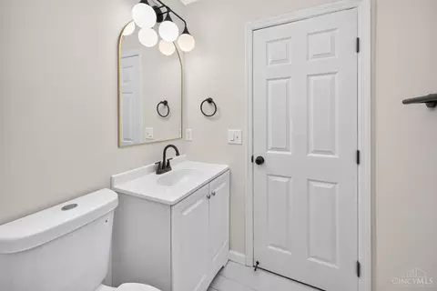 Bath - 1645 Mandarin Ct, Forest Park, OH 45240 photo 4 of 7