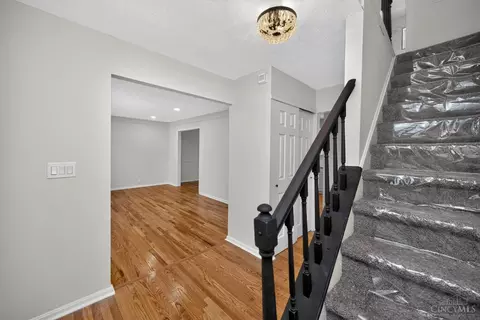 Entry Way - 1645 Mandarin Ct, Forest Park, OH 45240 photo 2 of 4