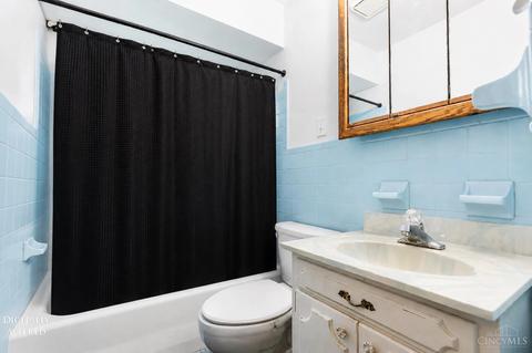 Bath - 2456 Rainbow Ct, Cincinnati, OH 45230 photo 1 of 1