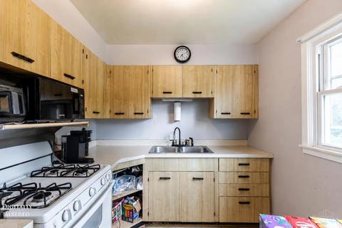Kitchen - 2456 Rainbow Ct, Cincinnati, OH 45230 photo 2 of 2