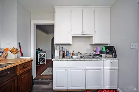 Kitchen - 2902 Whittier Ave, Dayton, OH 45420 photo 5 of 5