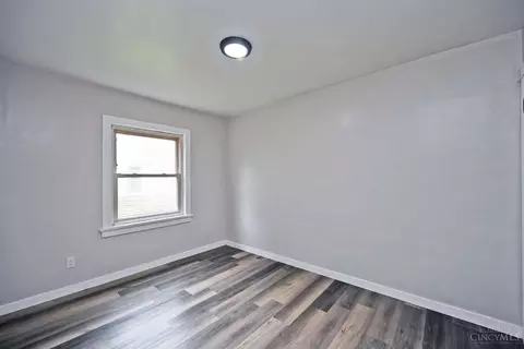 Bedroom - 2902 Whittier Ave, Dayton, OH 45420 photo 3 of 6