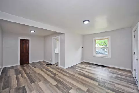 Living - 2902 Whittier Ave, Dayton, OH 45420 photo 2 of 2