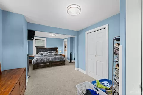 Bedroom - 6505 Madison Rd, Cincinnati, OH 45227 photo 2 of 2
