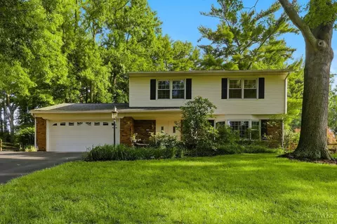 7820 Trailwind Dr, Montgomery, OH 45242