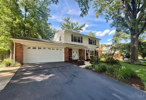7820 Trailwind Dr, Cincinnati, OH 45242