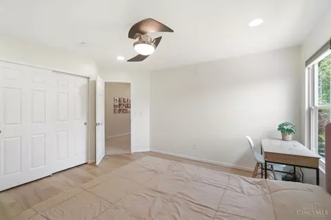 Bedroom - 608 Legend Hls, Cincinnati, OH 45255 photo 5 of 9
