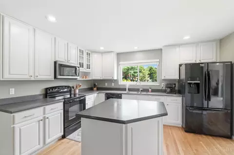 Kitchen - 608 Legend Hls, Cincinnati, OH 45255 photo 1 of 5