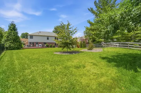 Exterior - 608 Legend Hls, Cincinnati, OH 45255 photo 8 of 10