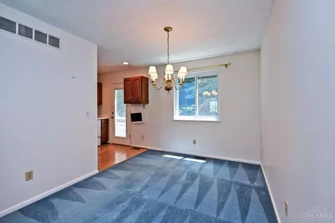 6043 Tridale Ct, Cincinnati, OH 45230 photo 8