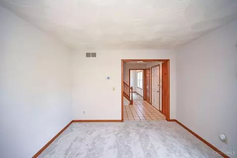 11407 Owenton Ct, Forest Park, OH 45240 photo 5