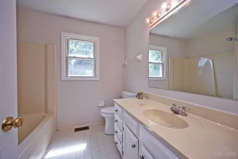 11407 Owenton Ct, Forest Park, OH 45240 photo 23