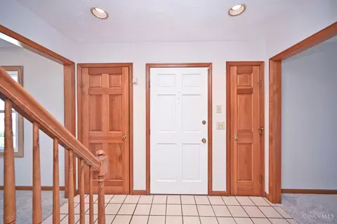 11407 Owenton Ct, Forest Park, OH 45240 photo 3