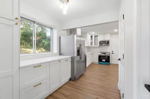 Kitchen - 38 Handel Ln, Greenhills, OH 45218 photo 1 of 7
