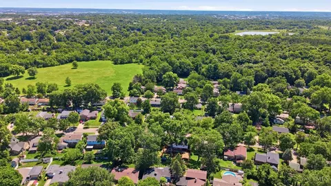View/Area - 38 Handel Ln, Greenhills, OH 45218 photo 1 of 1