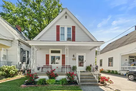 6146 Cedar Ave, Elmwood Place, OH 45216