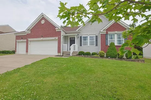 7307 Hunters Ridge Ln, Cincinnati, OH 45248