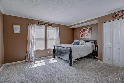 Bedroom - 861 Willowbrook Dr, Monroe, OH 45050 photo 1 of 11