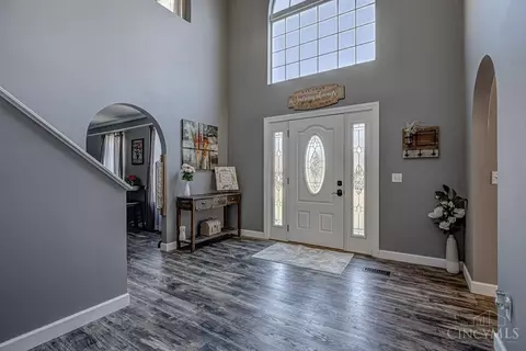 Entry Way - 861 Willowbrook Dr, Monroe, OH 45050 photo 1 of 4